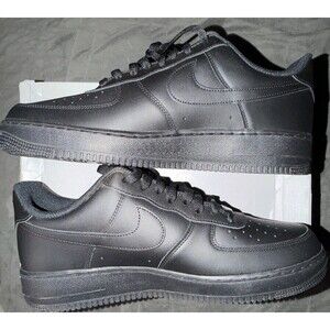 NIKE AIR FORCE 1 ‘07 TRIPLE BLACK SIZE 12M